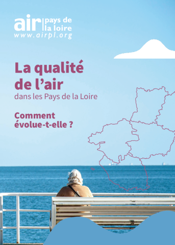 Couverture d’un document d’Air Pays de la Loire intitulé « La qualité de l’air dans les Pays de la Loire – Comment évolue-t-elle ? ». En arrière-plan, une personne est assise sur un banc face à la mer. Le logo d’Air Pays de la Loire (www.airpl.org) est en haut à gauche, et une carte des Pays de la Loire est dessinée en contour à droite."