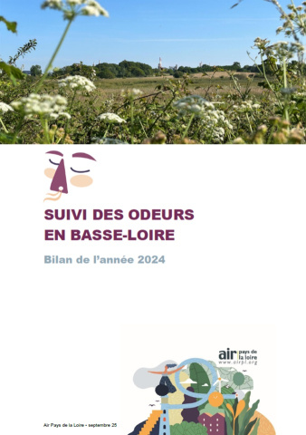 couv rapport de suivi des odeurs en Basse-Loire, bilan de l'année 2024 avec photo d'une usine en fond et herbe et fleurs au devant
